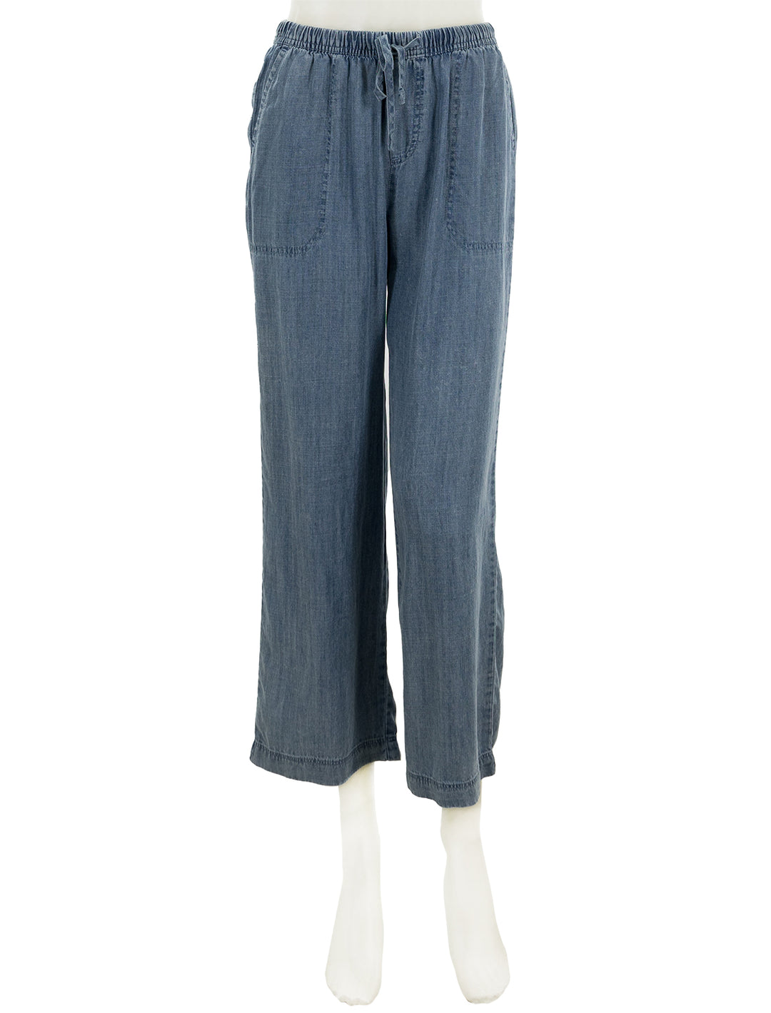 Front view of Splendid's angie denim pant in indigo.