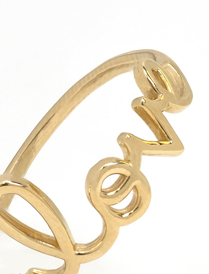 Close-up view of Sydney Evan's pure love ring.