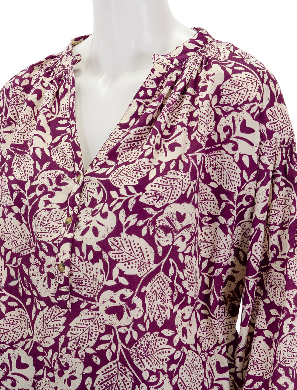 Close-up view of Vanessa Bruno's nipoa top in plum floral.