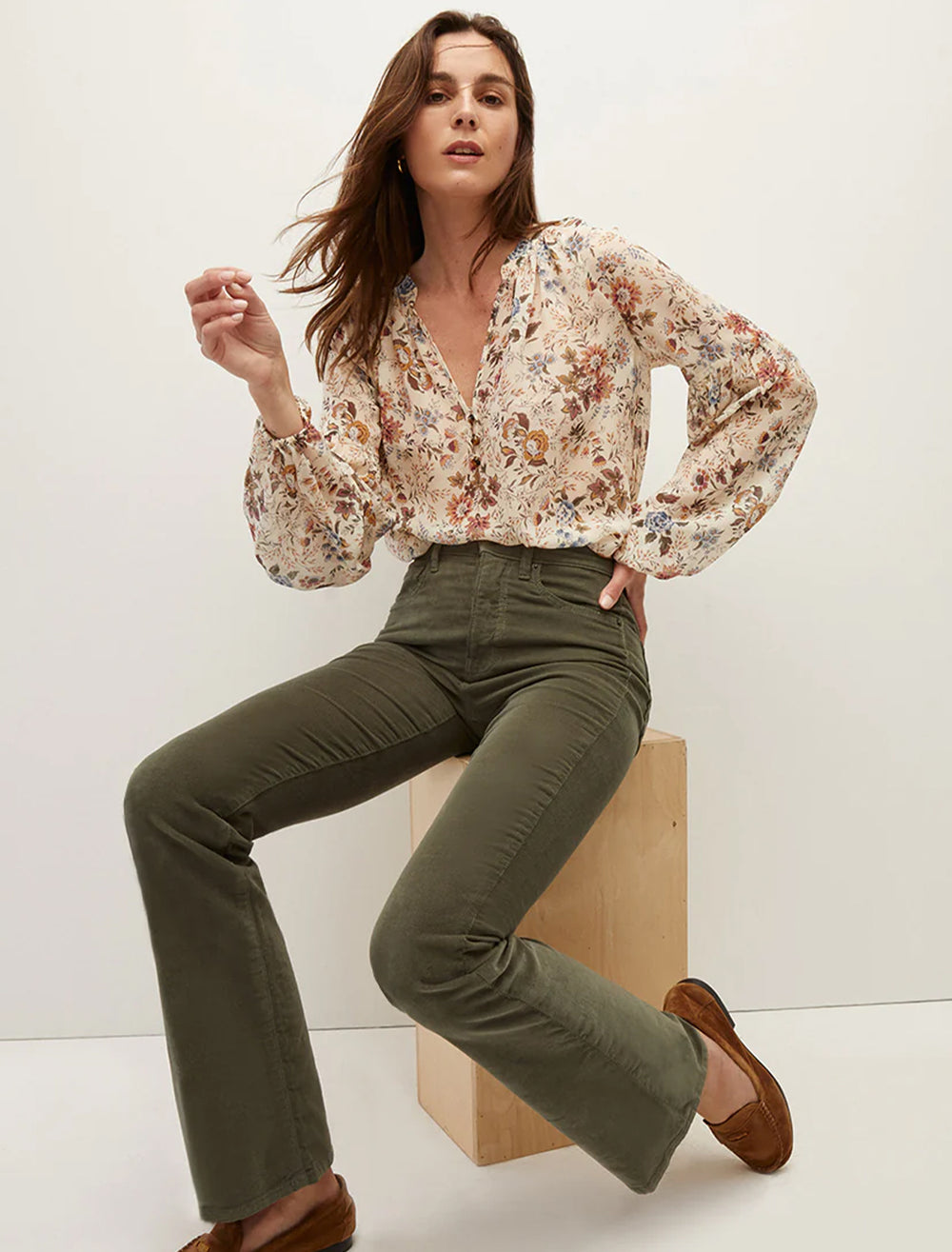 Model wearing Veronica Beard's clarina top in ecru multi.