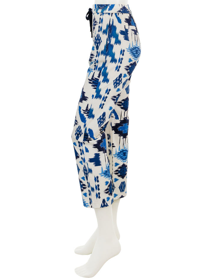 Side view of Vilagallo's clarise pant in blue ikat.