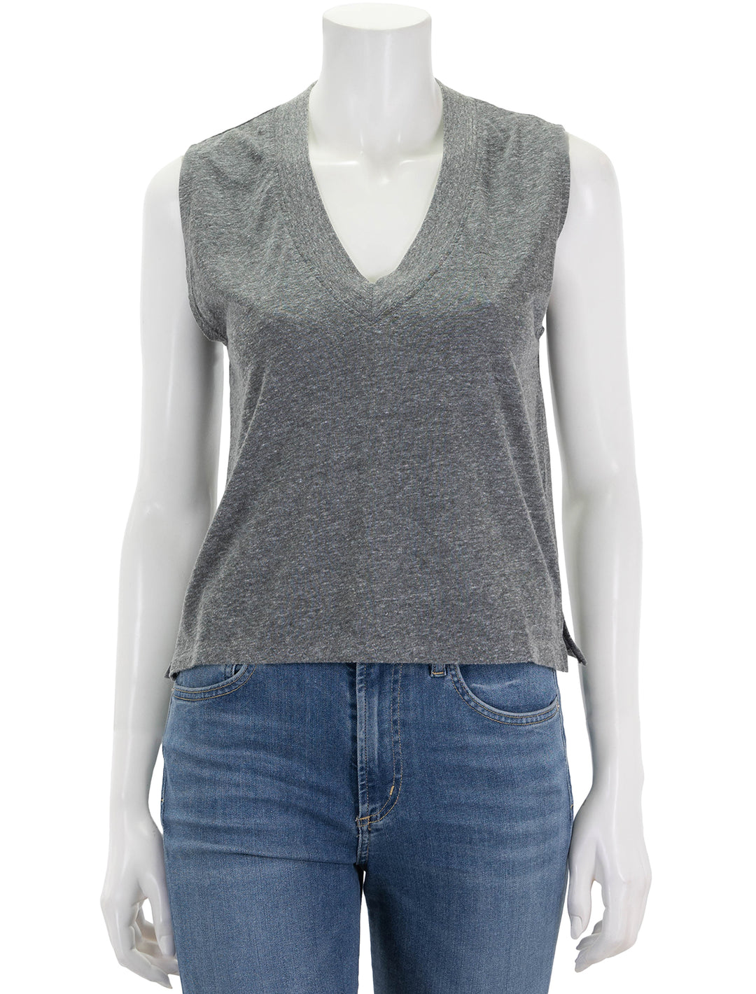 Front view of Perfectwhitetee's margot tee in heather grey.