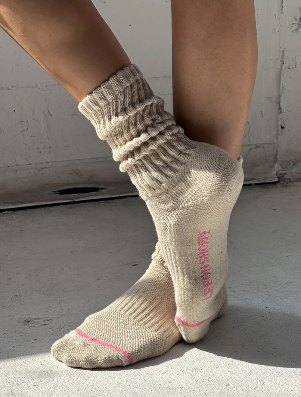 Model wearing Le Bon Shoppe's ballet socks in oatmeal.