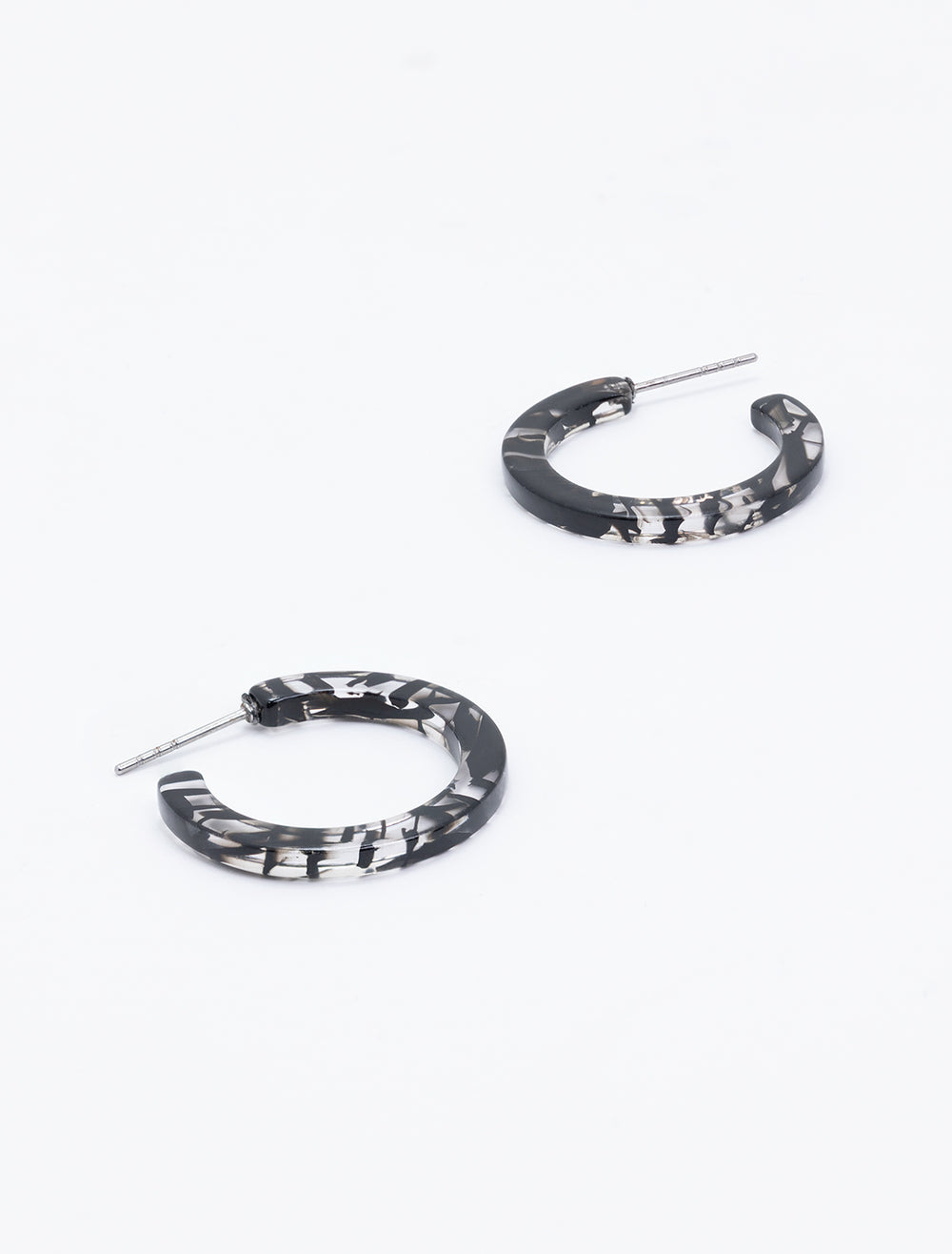 Laydown of S&S's cam mini hoops in black and clear.