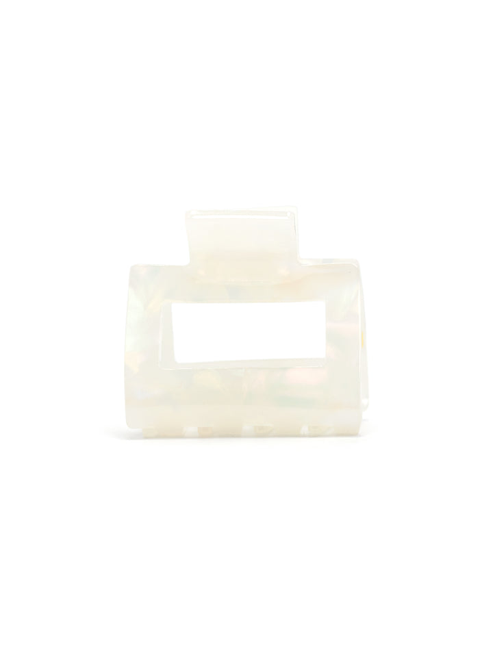 Front view of Tiepology's eco kylie hair clip in ivory pearl