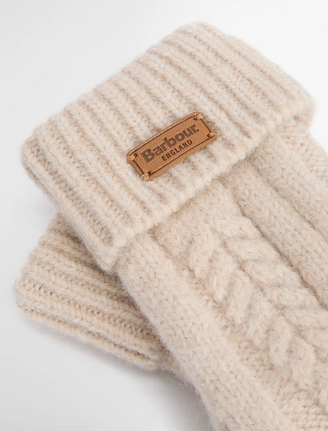 elsdon knit mittens in eggshell