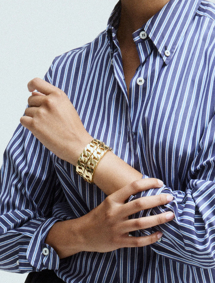 model wearing babe link bracelet