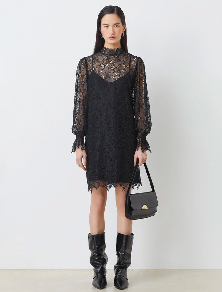 cara lace dress in noir