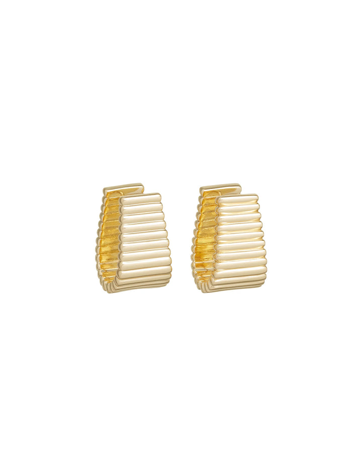 the ribbed earring in gold