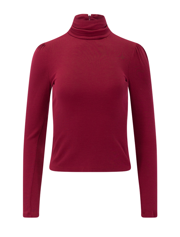fine rib turtleneck in ruby