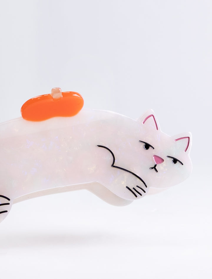 micio the cat hair claw