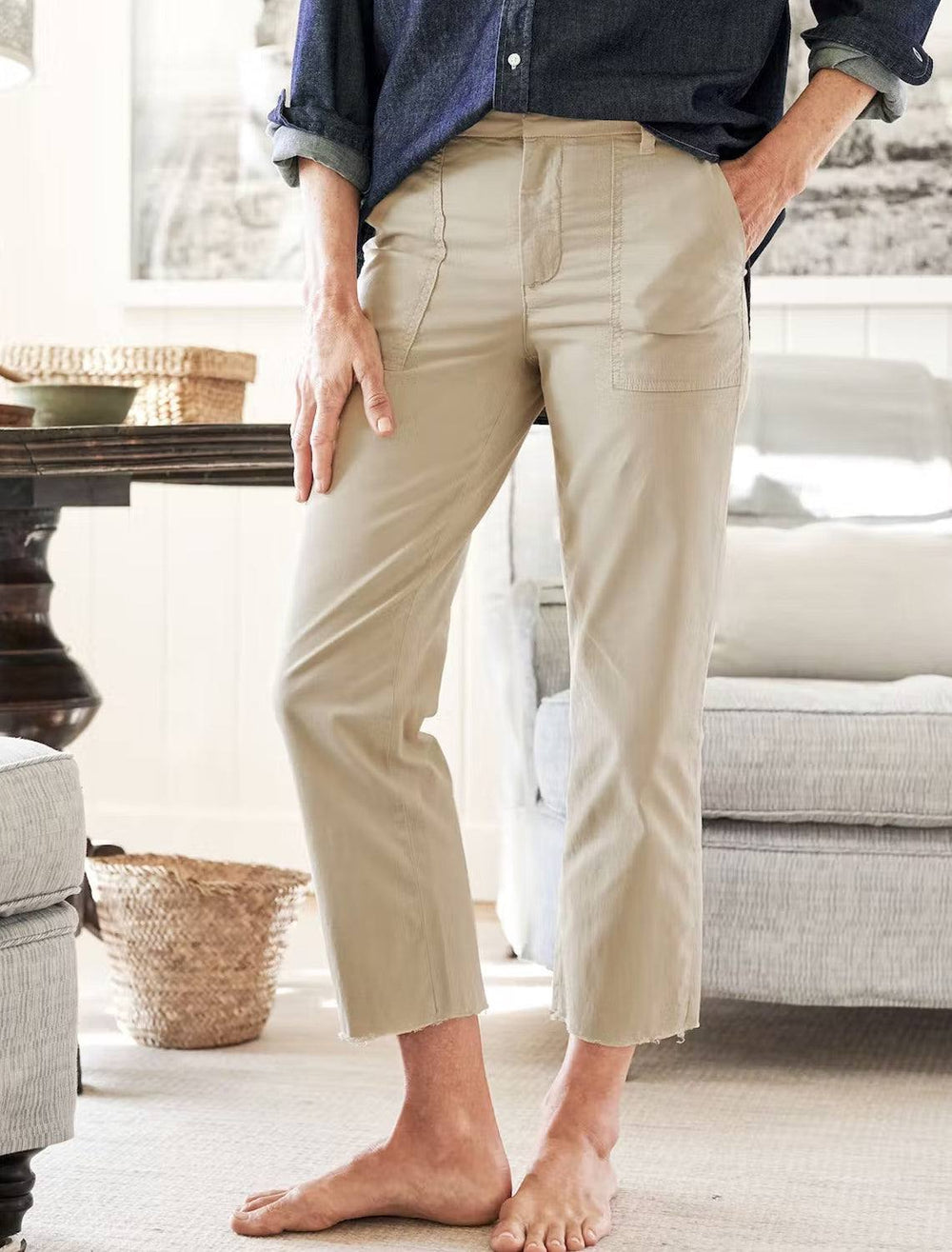 Model wearing Frank & Eileen's blackstone utility pant in khaki.