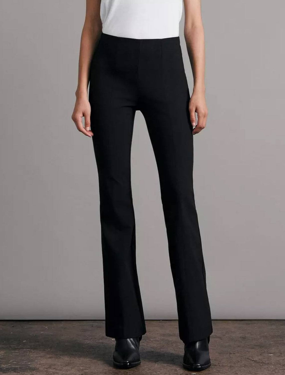 Close-up view of Rag & Bone's simone flare in black.