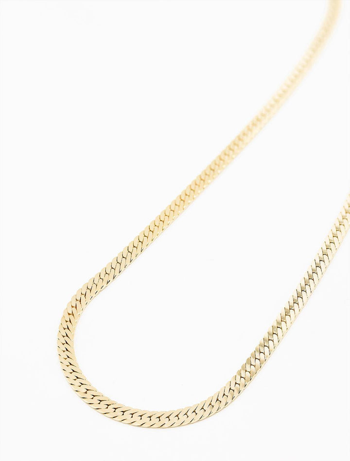 short chain necklace in gold (2)