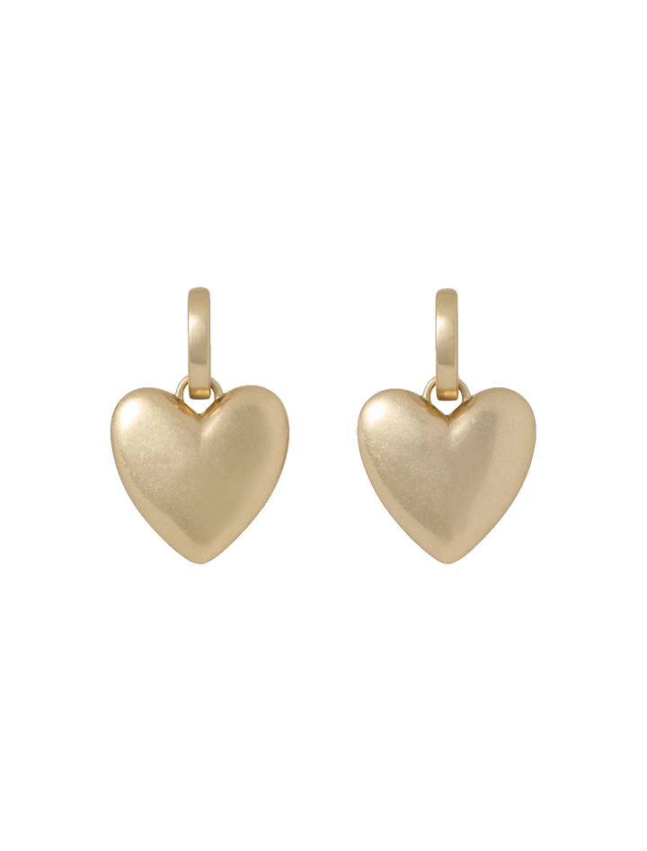 the heart token earring in gold