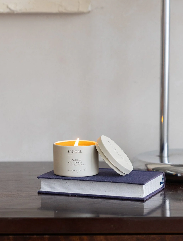 santal travel candle