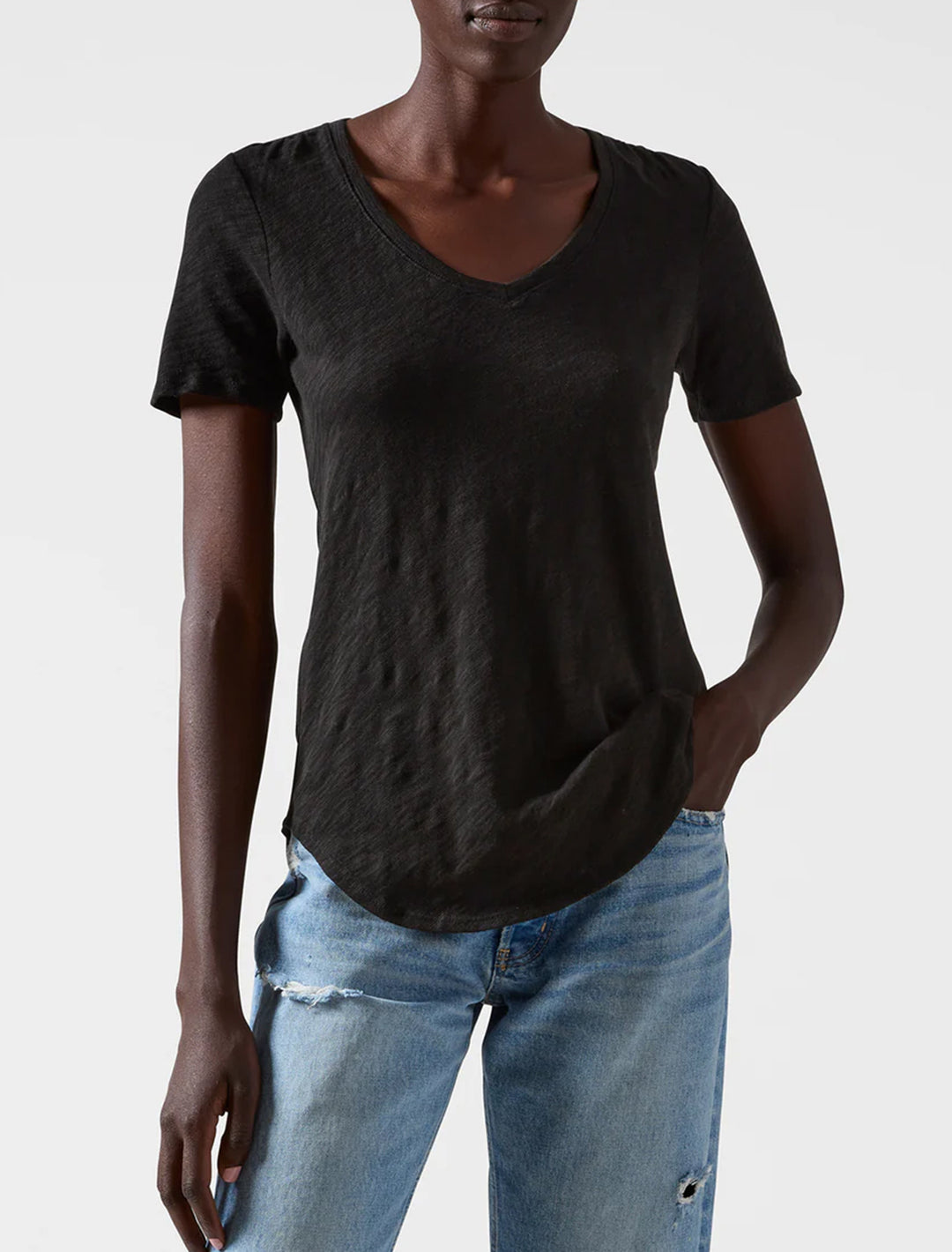 slub v-neck tee in black