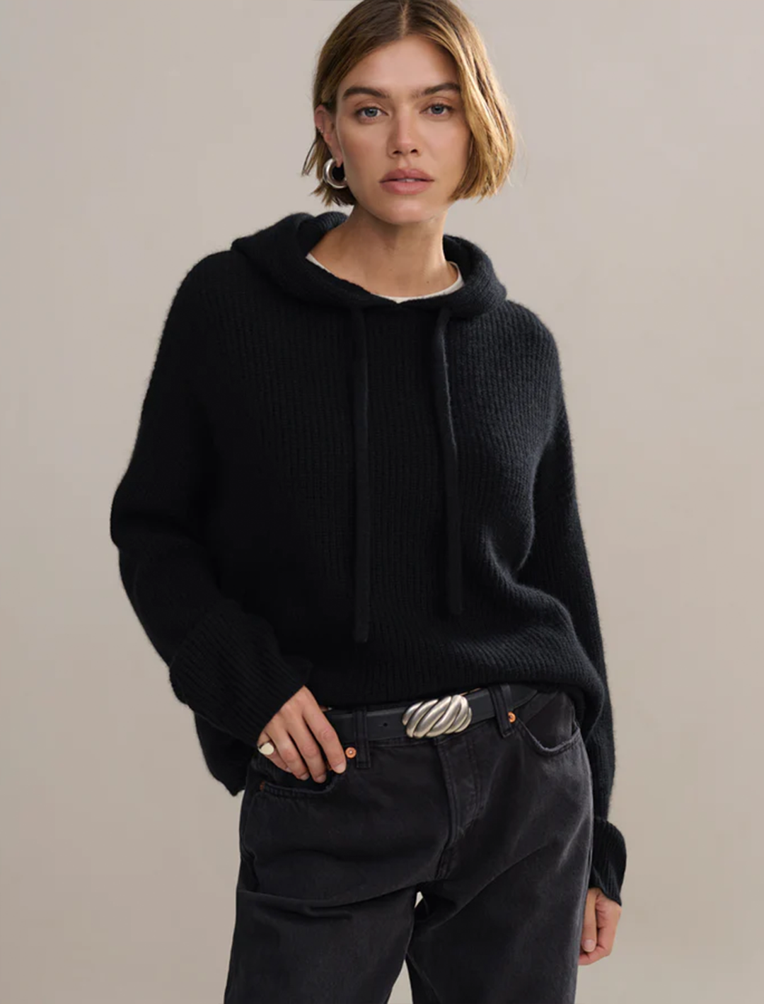 cashmere fisherman hoodie in black
