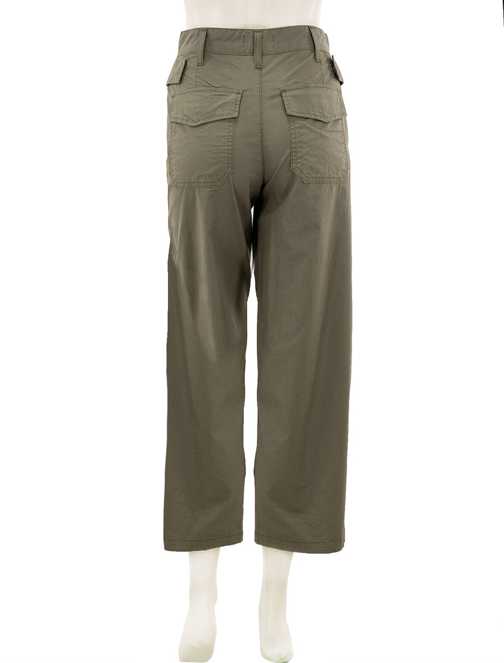 Back view of AGOLDE's daria utility pant in duffle.