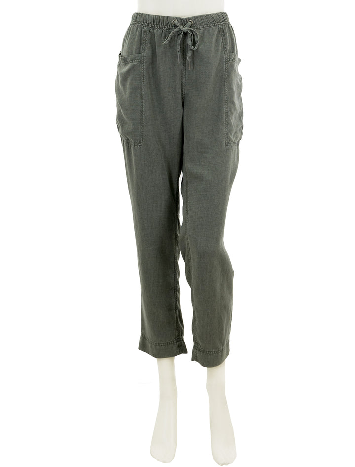 Front view of Splendid's gia pant in vintage olive brown.