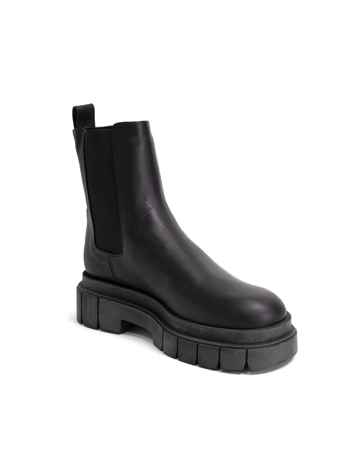 Front angle view of Mackage's storm chelsea boots in black.