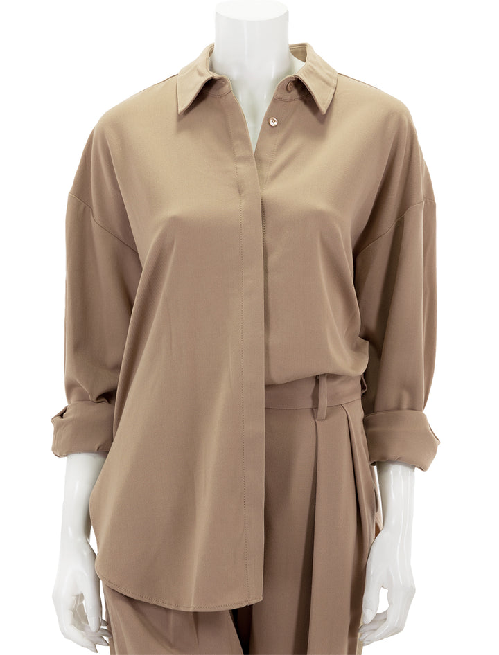 Front view of STAUD's Colton Shirt in Camel.