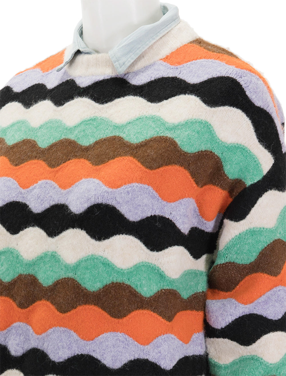 Close-up view of Suncoo Paris' panayo pullover in creme.