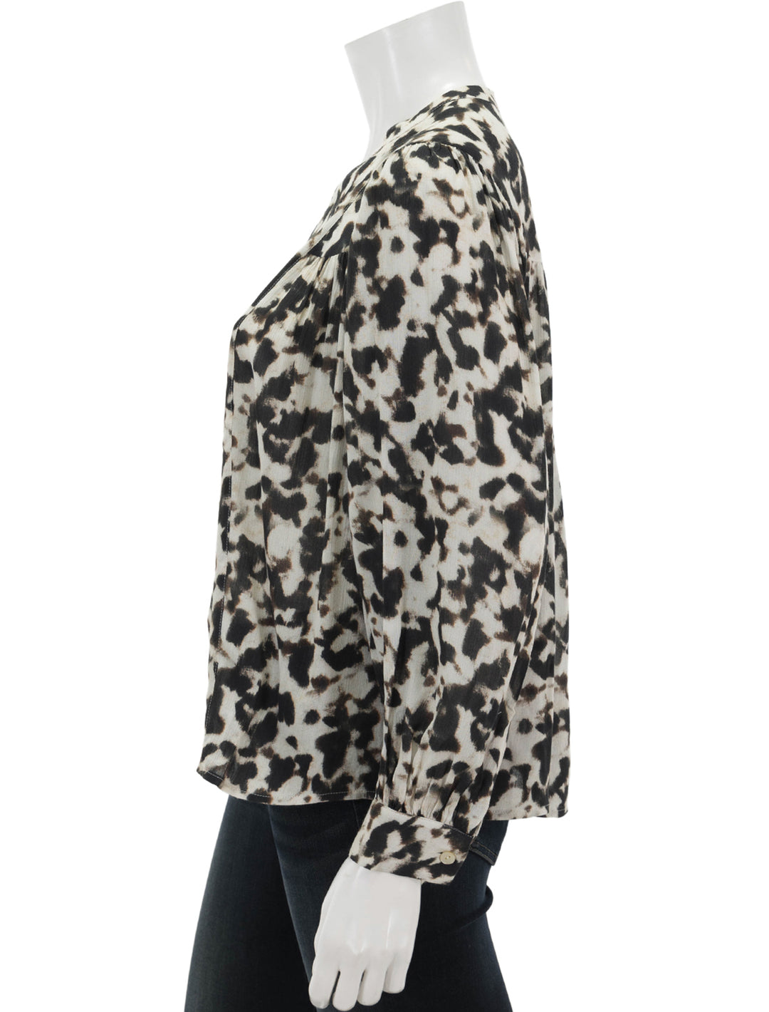 Side view of Rails' fable blouse in blurred cheetah.