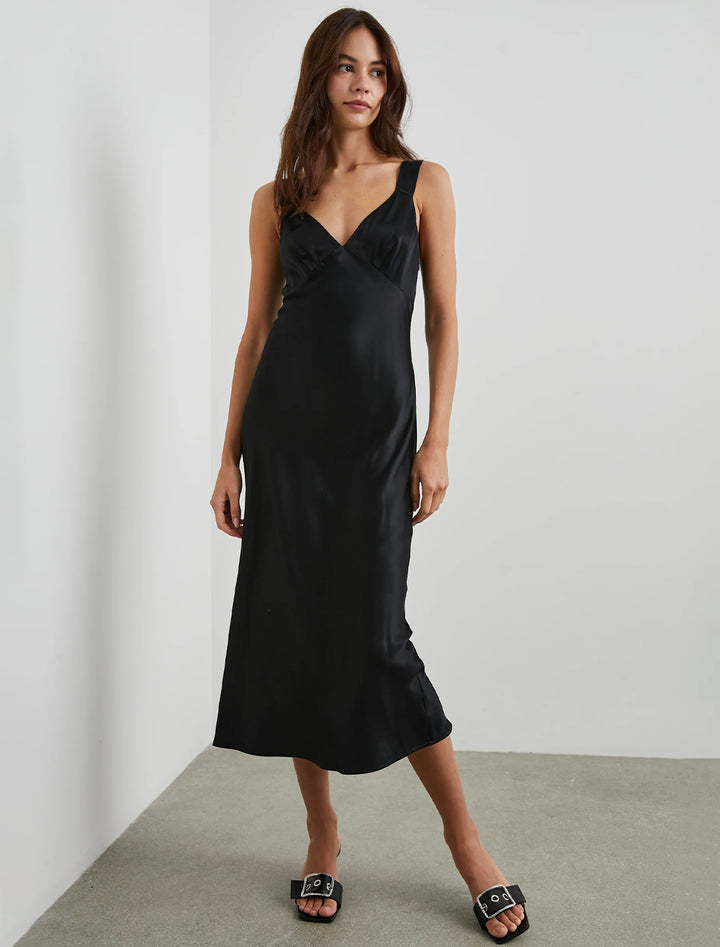 Model wearing Rails' jacinda dress in black.