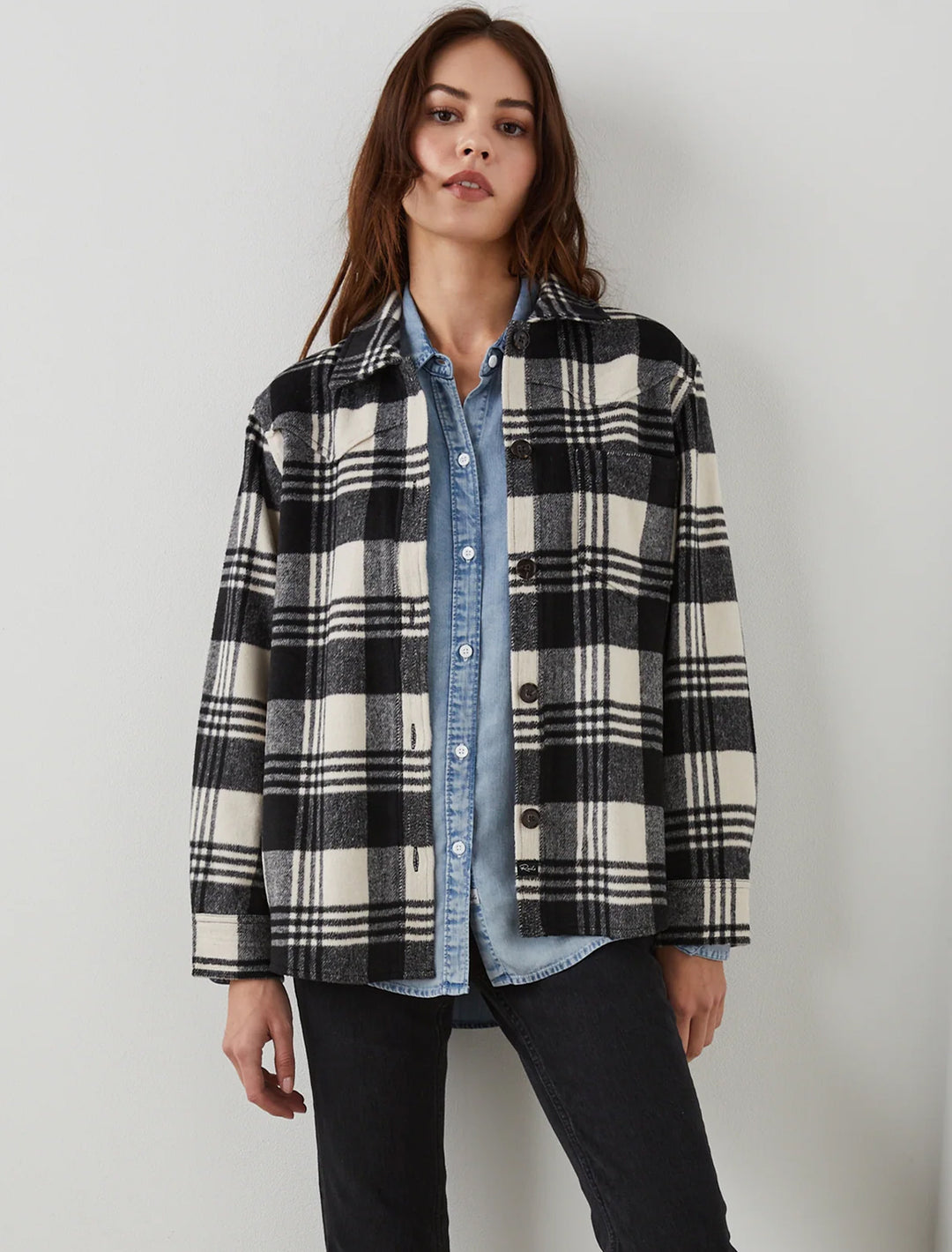 Model wearing Rails' tripp jacket in oyster and black.