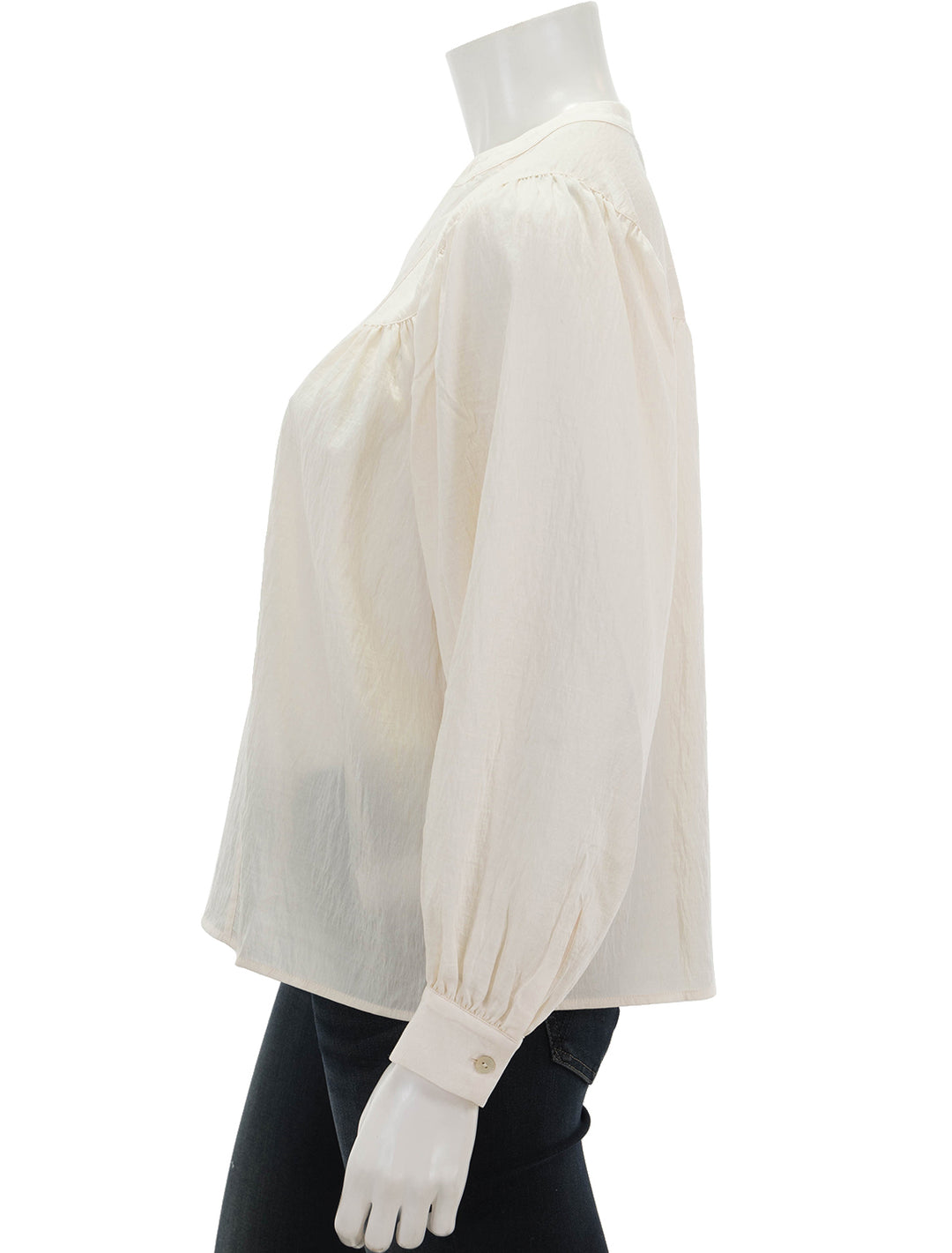 Side view of Rails' fable top in lotus.