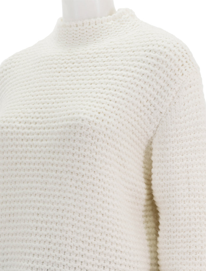Close-up view of Line's annabelle in white lotus.