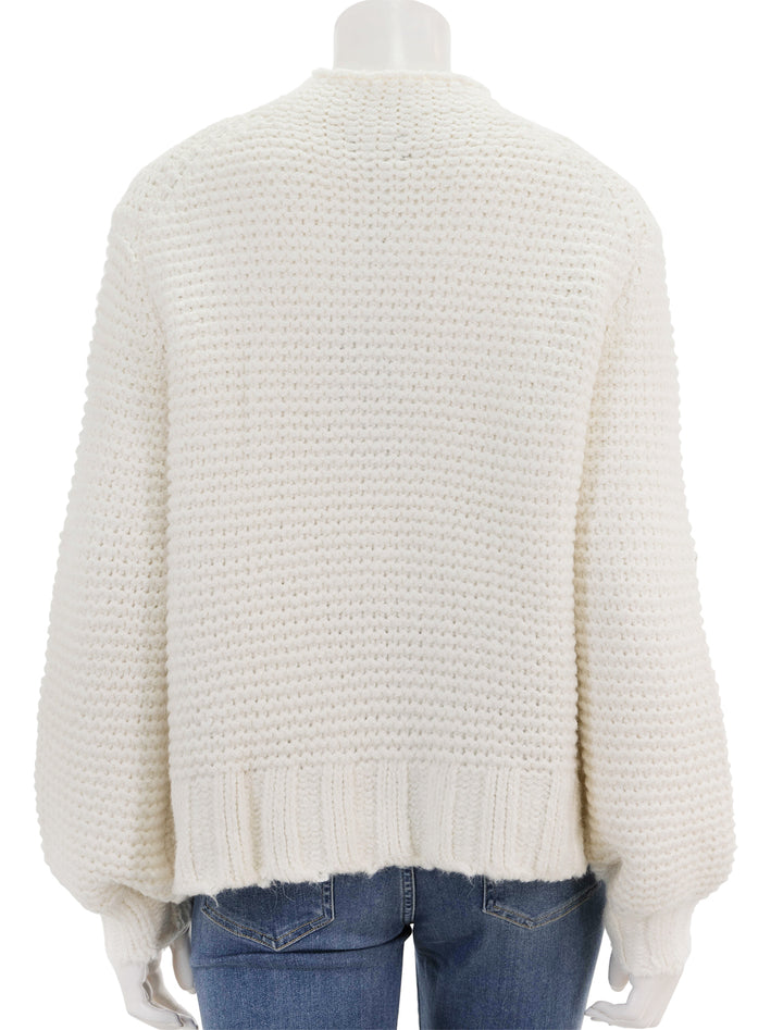Back view of Line's annabelle in white lotus.
