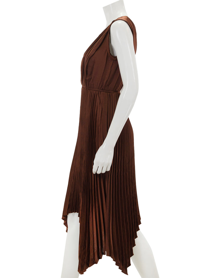 Side view of Steve Madden's donna dress in cinnamon.