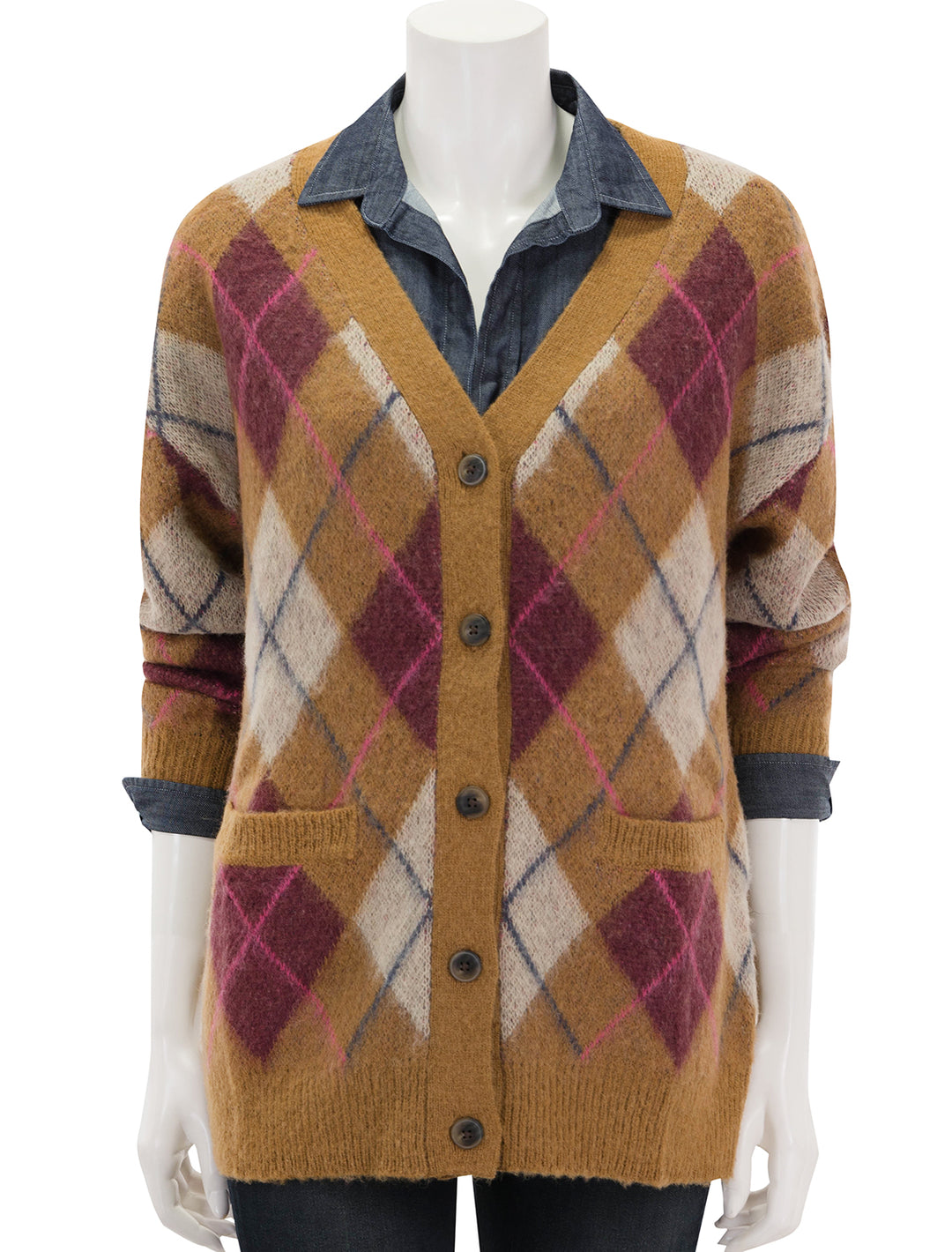 Front view of Steve Madden's lexie cardigan in tan argyle.