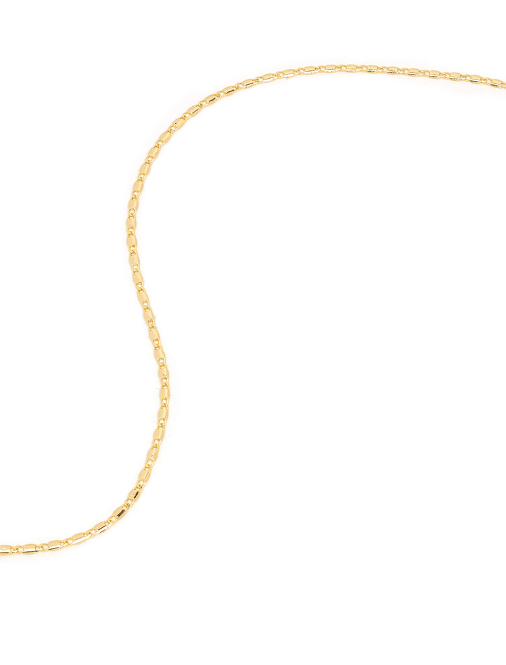Stylized laydown of Jonesy Wood's romy necklace.