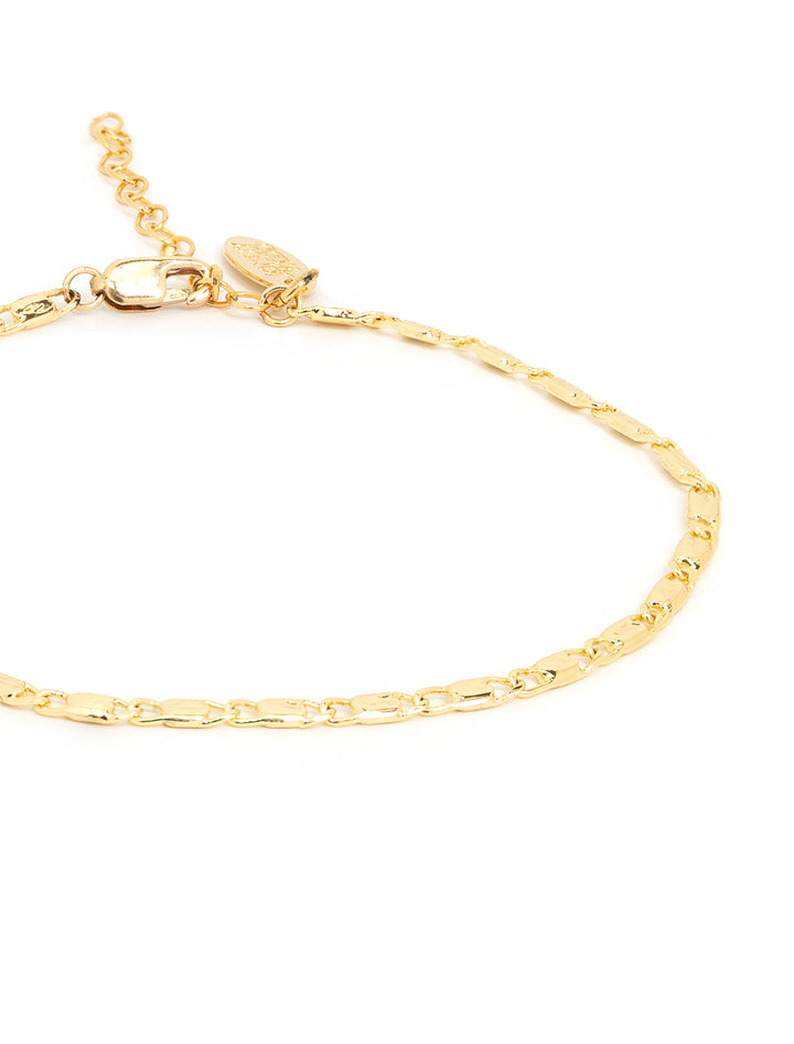 Close-up view of Jonesy Wood's romy bracelet.