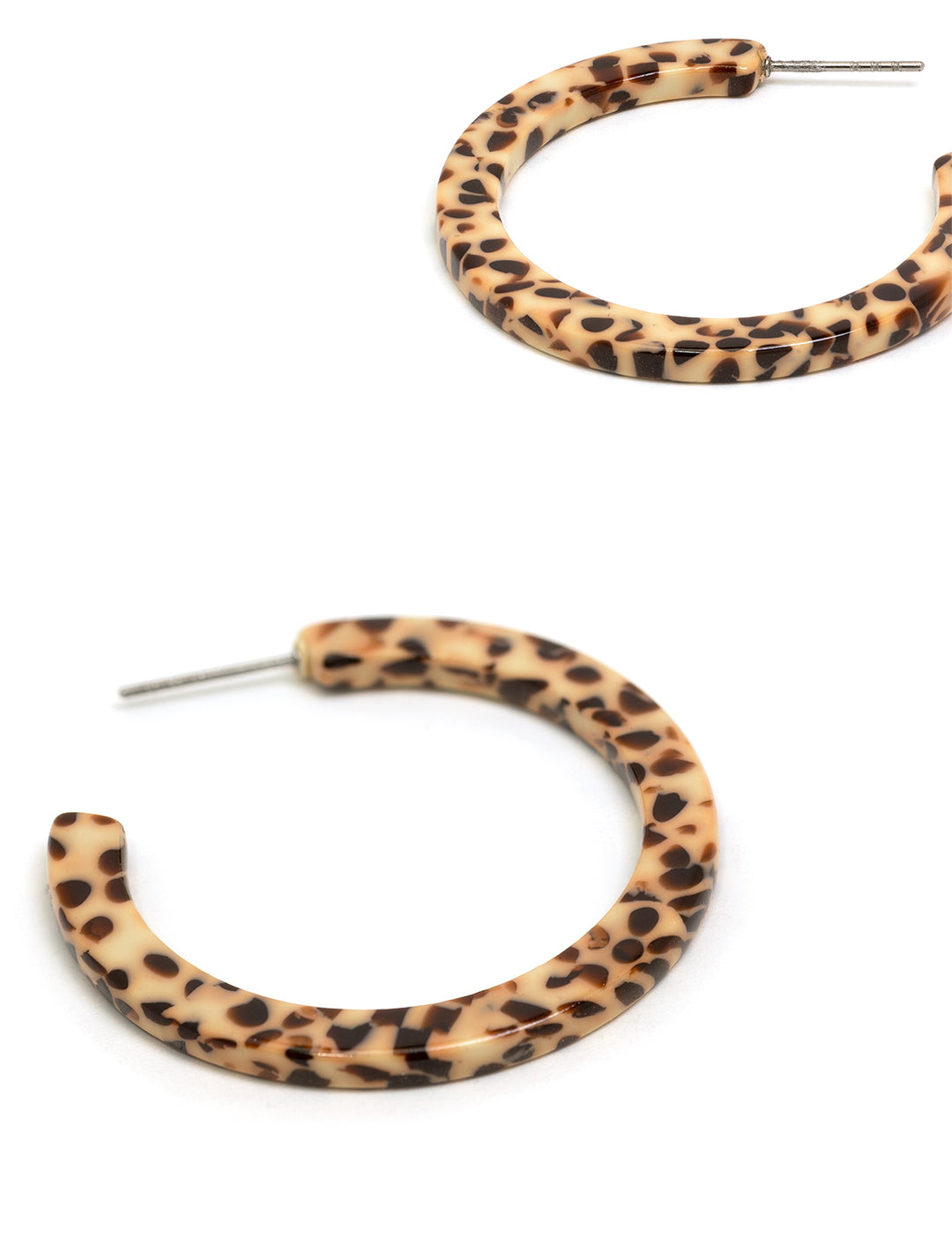 Close-up view of S&S's camy hoops in brown dot.