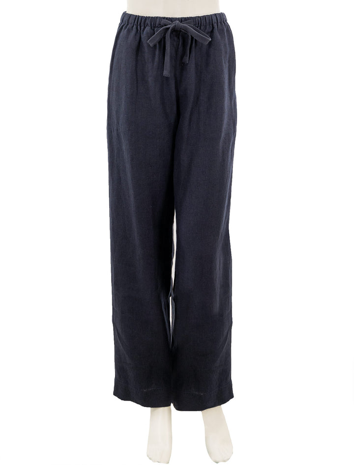 Front view of Vince's mid waist tie front pull on pant in coastal.