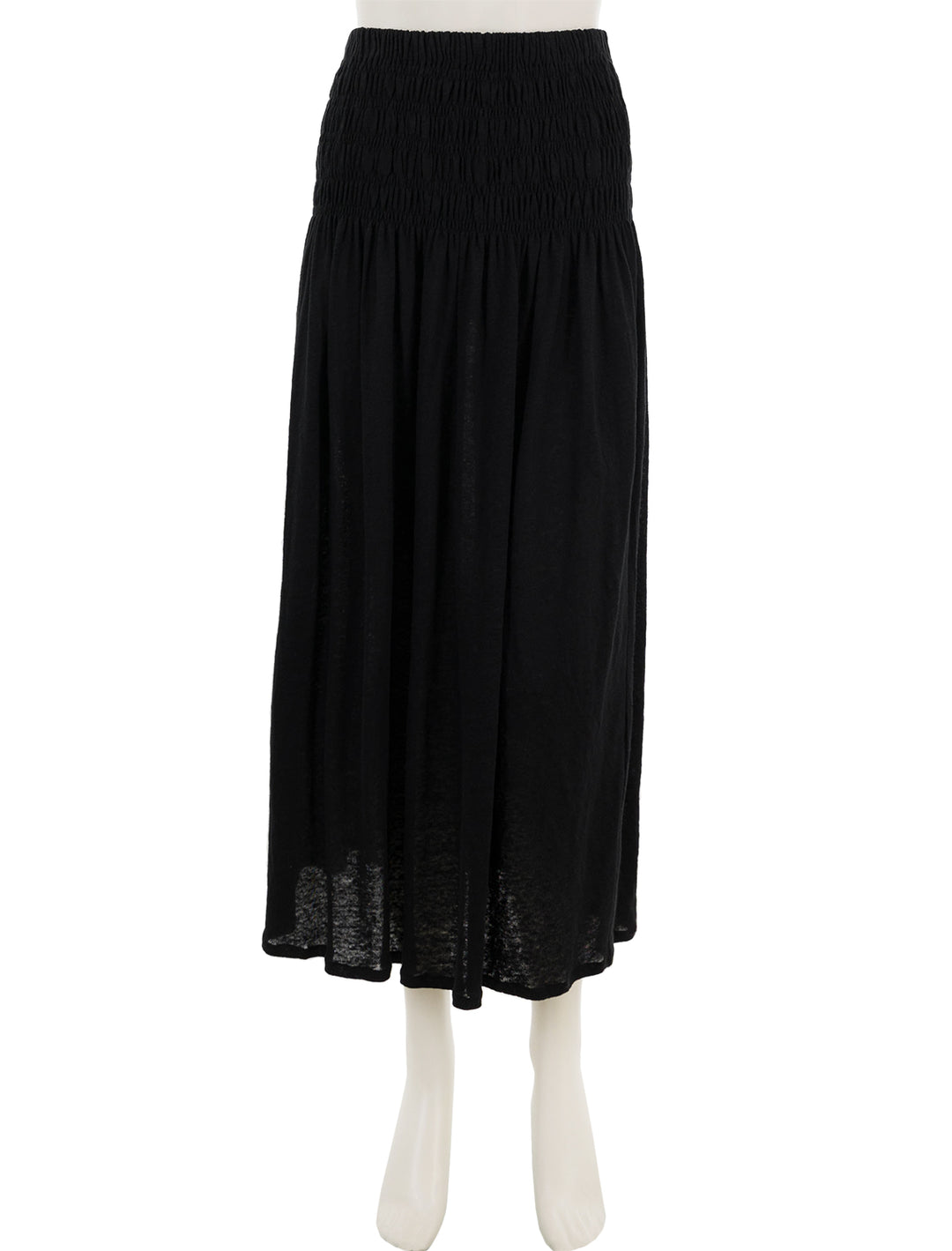 Front view of Vanessa Bruno's tinoa skirt in noir.