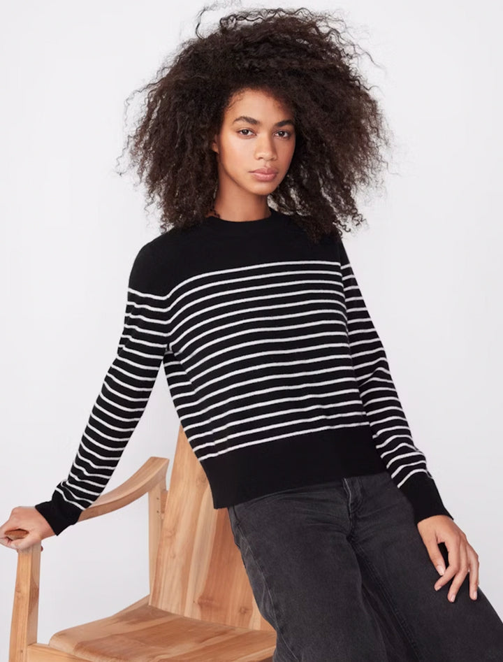 Model wearing KULE's the betty in black and cream.
