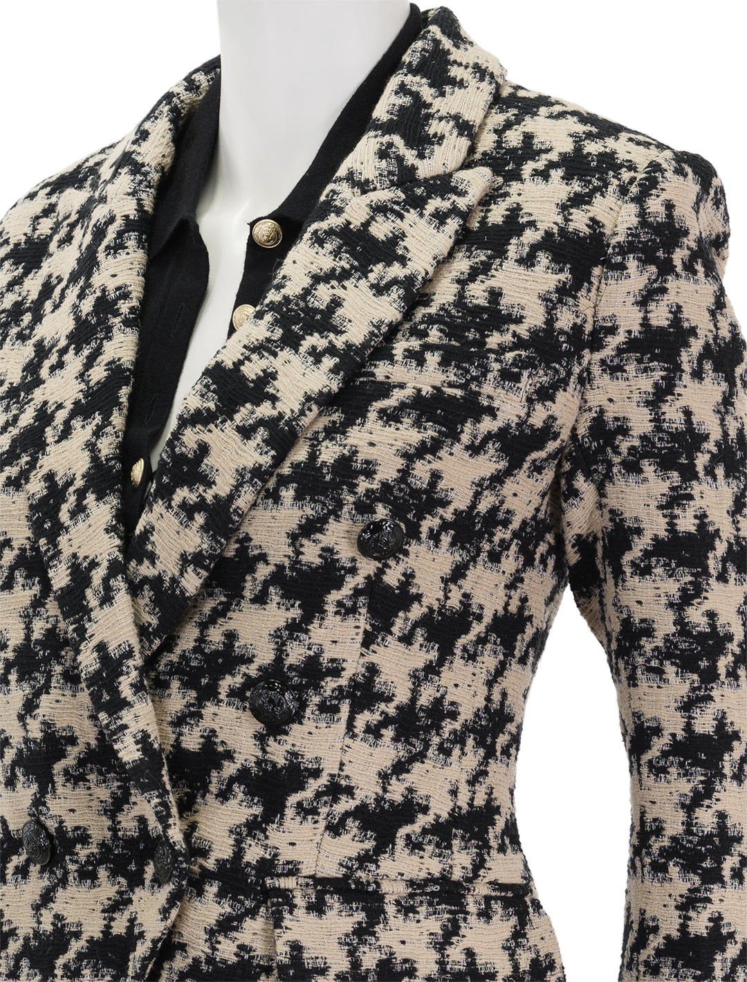 Close-up view of L'agence's kenzie blazer in houndstooth.