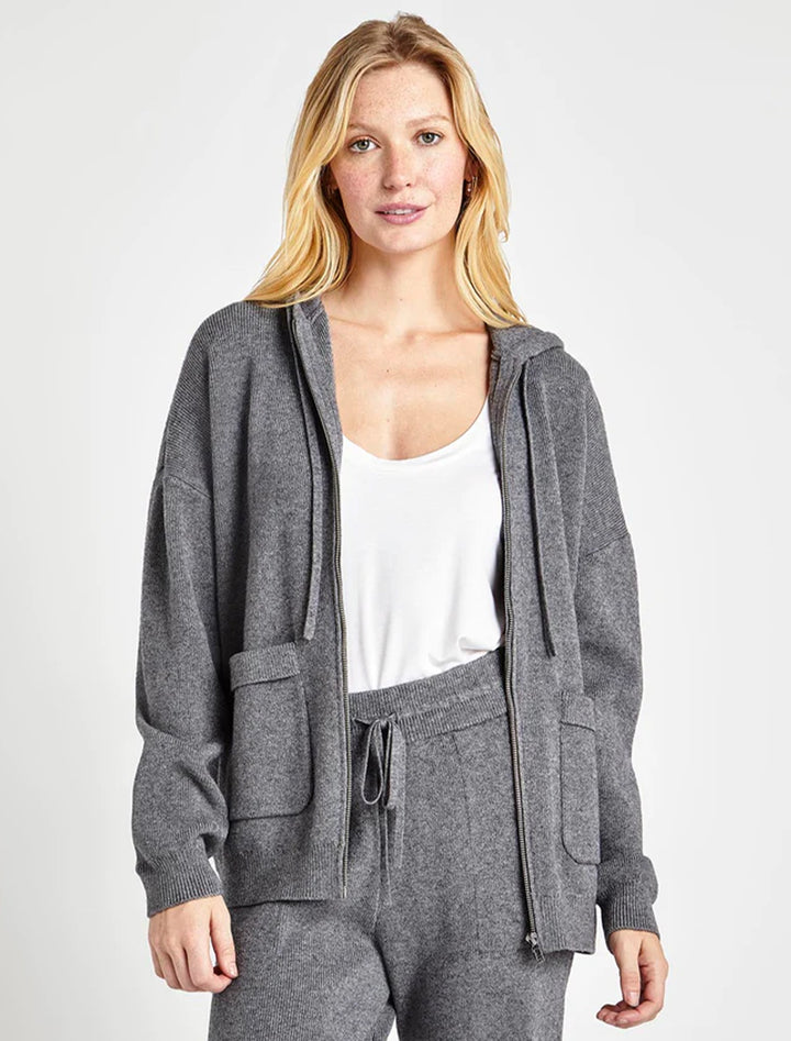 Model wearing Splendid's cora zip sweater hoodie in heather charcoal.