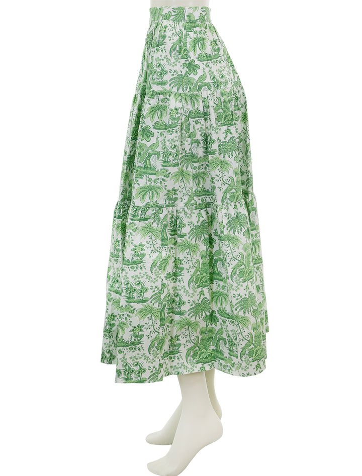 Side view of STAUD's sea skirt in clover toile.