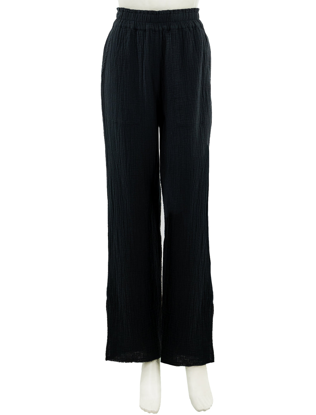 Front view of Rails' leon pant in black.