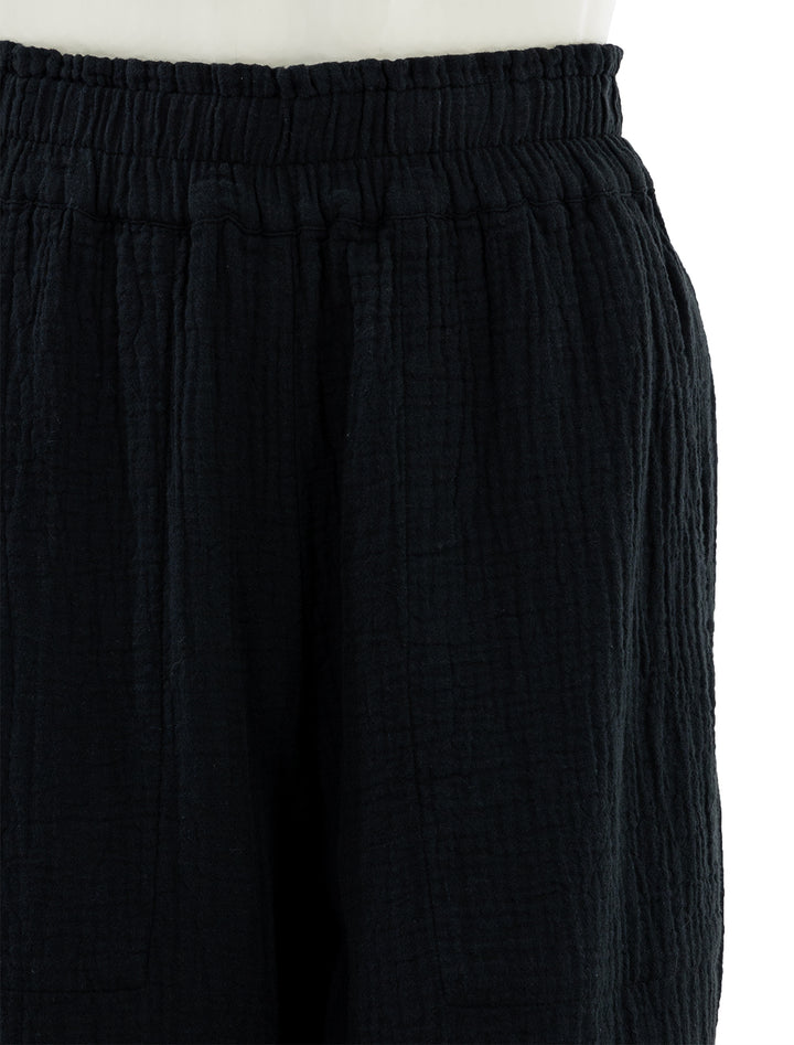 Close-up view of Rails' leon pant in black.