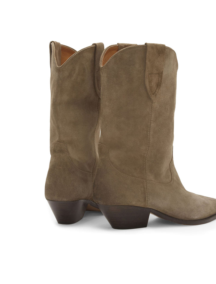 Back angle view of Isabel Marant Étoile's Duerto Boot in Taupe.