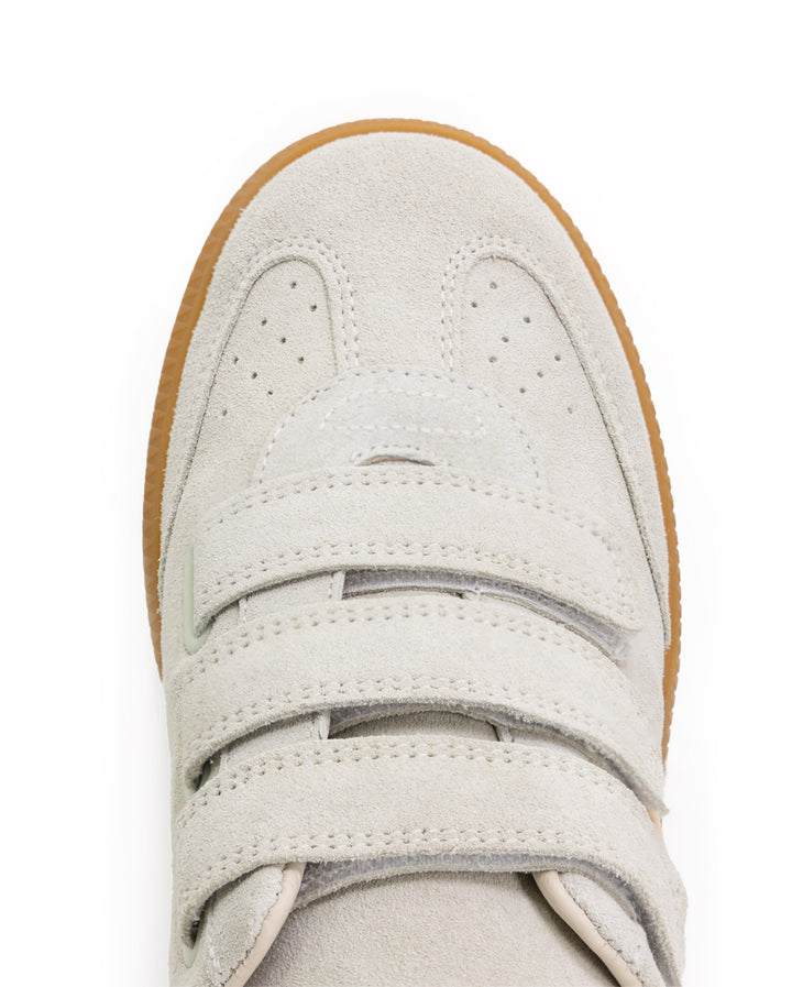 Overhead view of Isabel Marant Etoile's Beth Sneaker in Chalk and Beige.