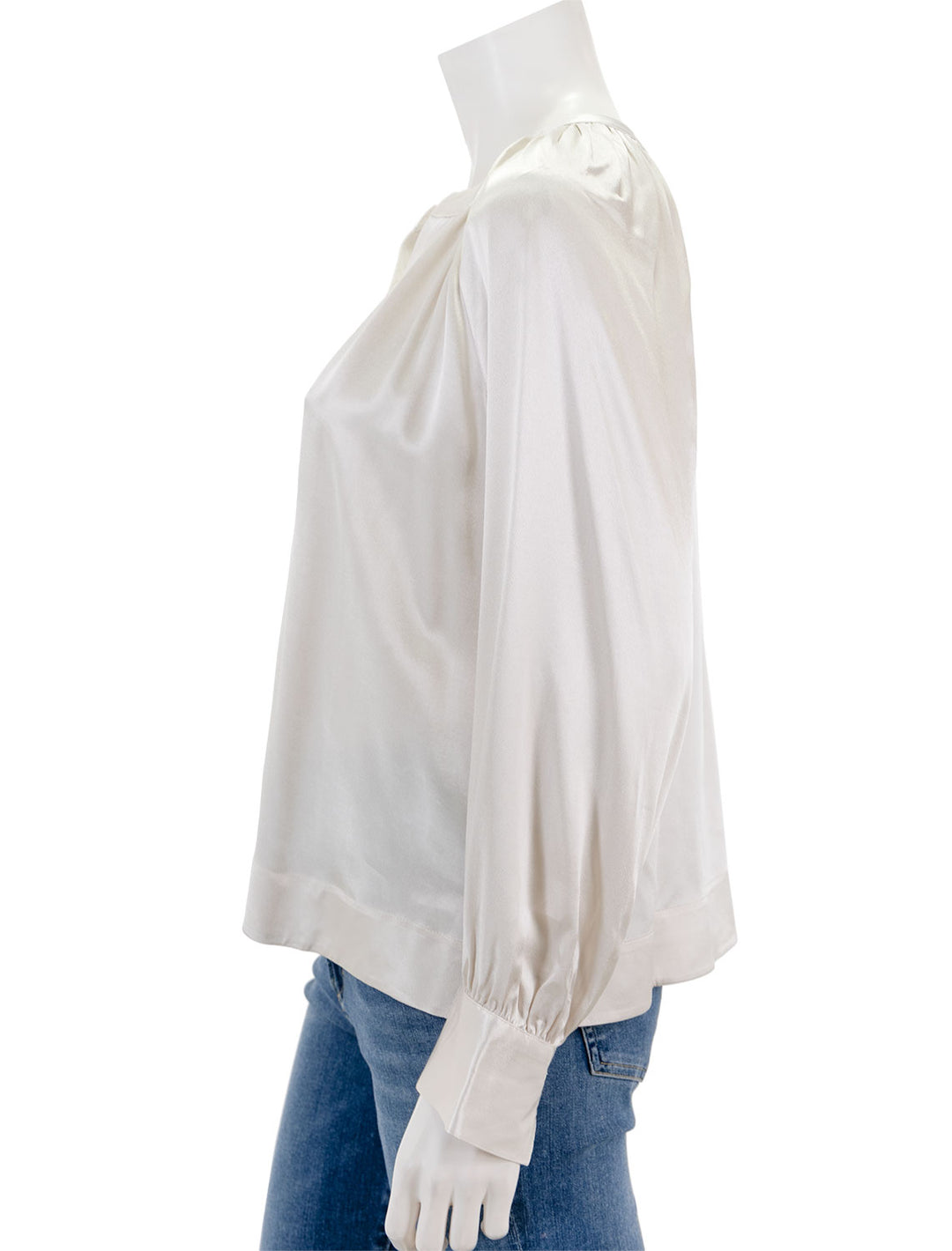 Side view of Rails' wynna blouse in ivory.