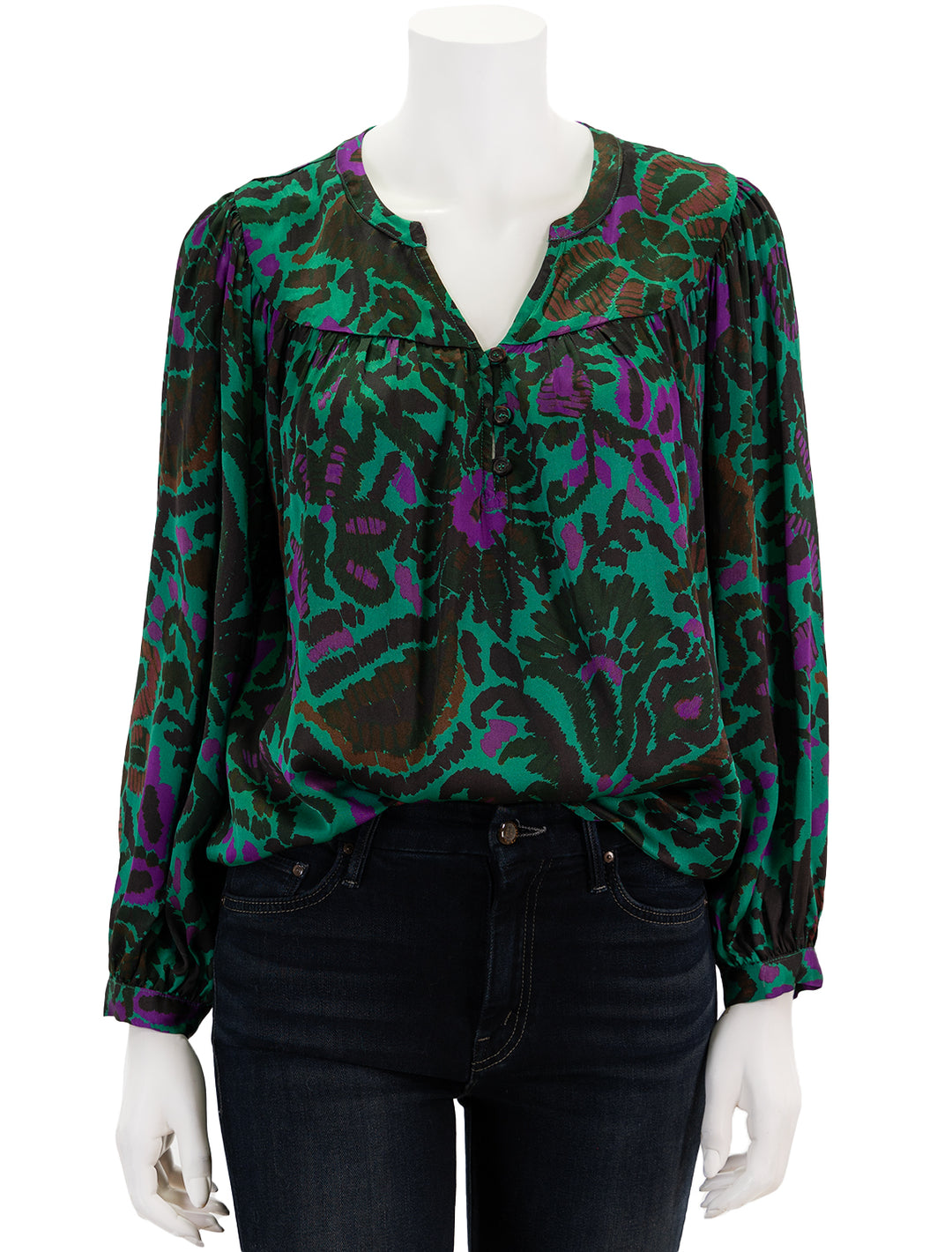 Front view of Velvet's reeve blouse in amazon.